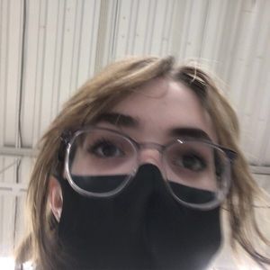 Meet your Posher, Brianna